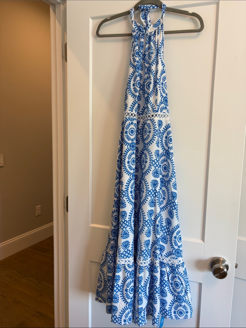 NWT Cupshe Blue and White Halter-Style Decorative Hanging Accent